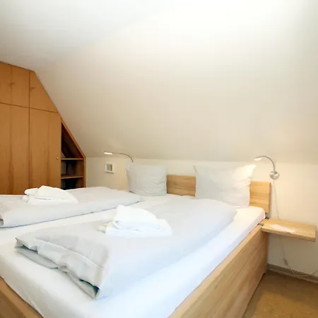 Am Golfplatz 4 別荘